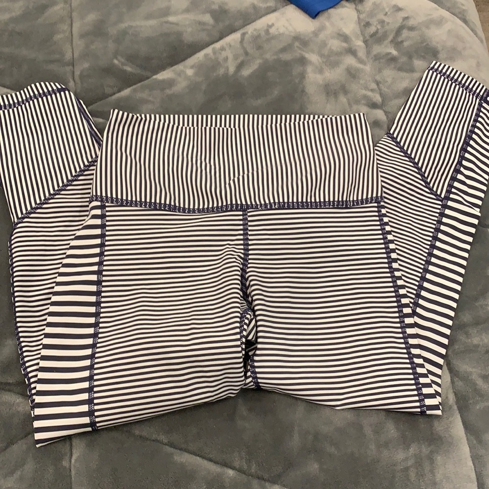 Striped leggings